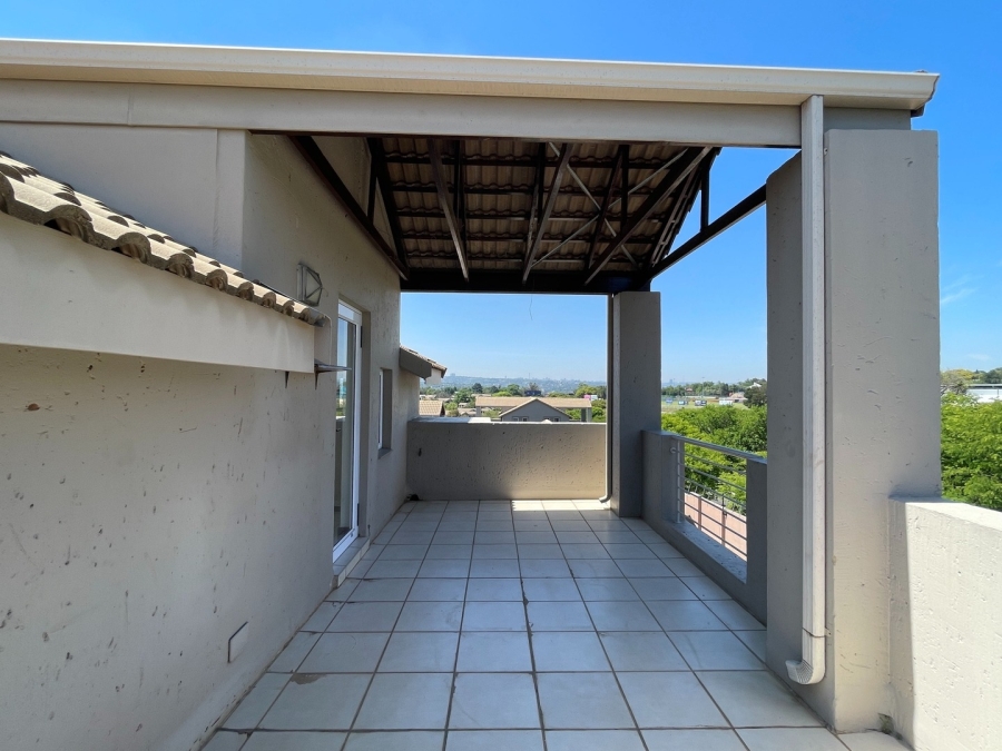 1 Bedroom Property for Sale in Bryanston Gauteng