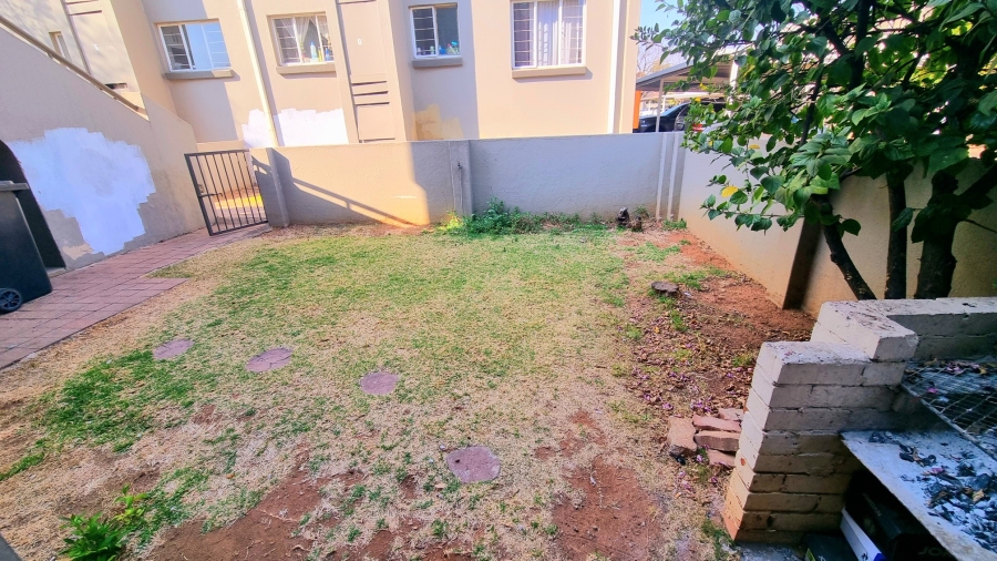 2 Bedroom Property for Sale in Halfway Gardens Gauteng