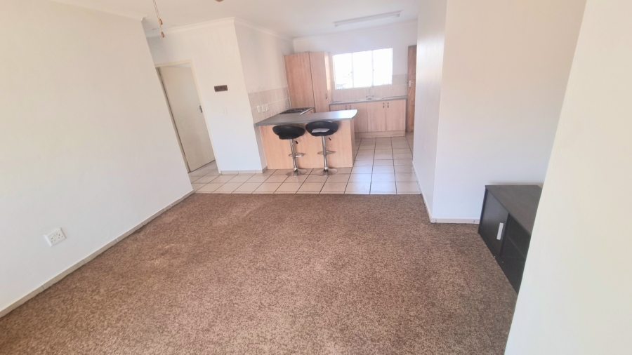 2 Bedroom Property for Sale in Erand Gardens Gauteng