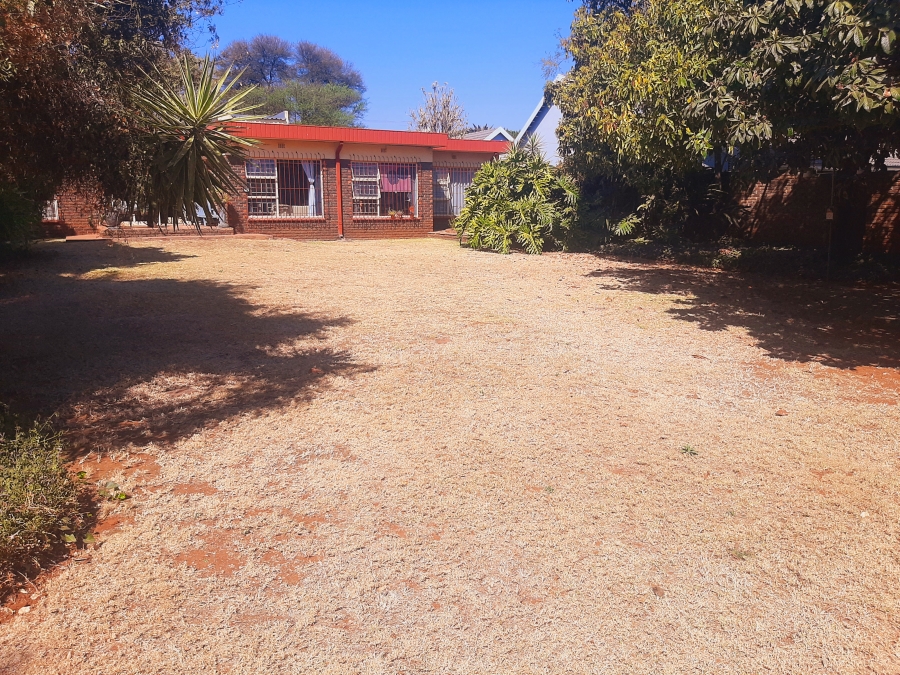 4 Bedroom Property for Sale in Wierda Park Gauteng