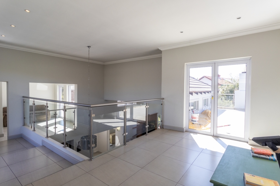 To Let 4 Bedroom Property for Rent in Centurion Golf Estate Gauteng