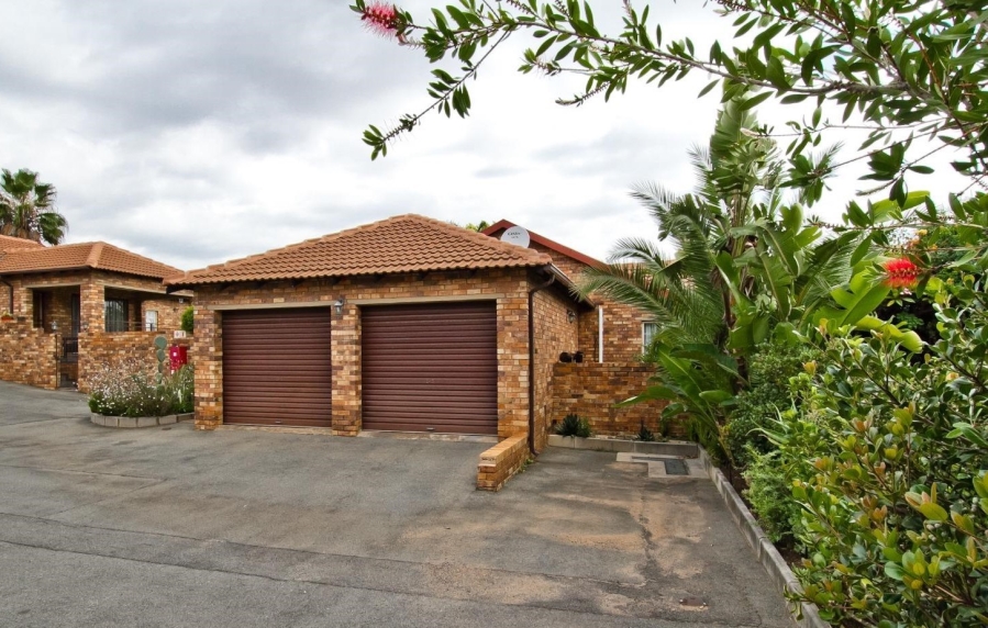 3 Bedroom Property for Sale in North Riding Gauteng