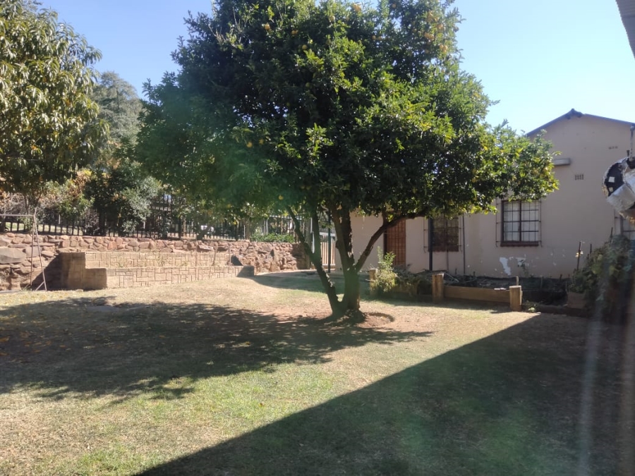 To Let 3 Bedroom Property for Rent in Hekpoort Gauteng