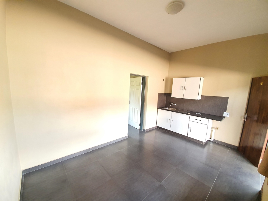 To Let 1 Bedroom Property for Rent in Dunnottar Gauteng