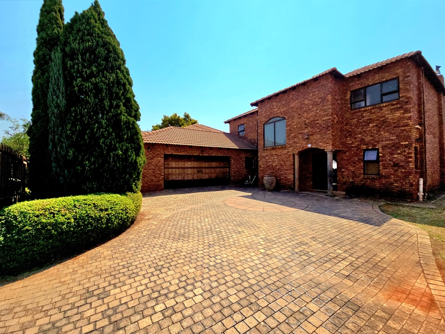 4 Bedroom Property for Sale in Green Acres Estate Gauteng