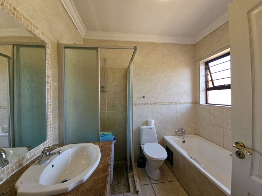 4 Bedroom Property for Sale in Green Acres Estate Gauteng