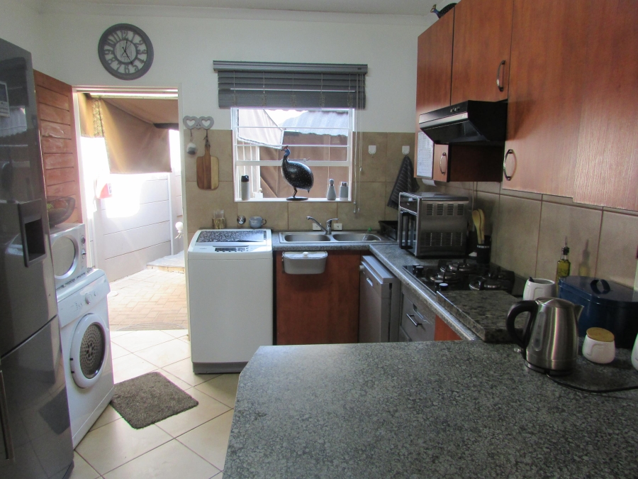 2 Bedroom Property for Sale in Greenhills Gauteng