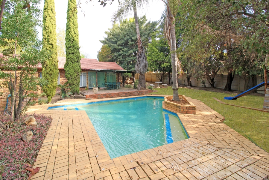 3 Bedroom Property for Sale in Northwold Gauteng