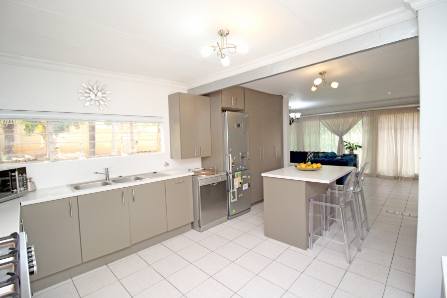 3 Bedroom Property for Sale in Northwold Gauteng