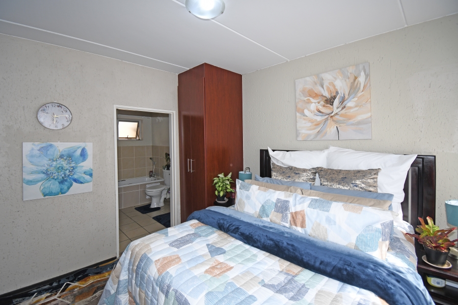 1 Bedroom Property for Sale in Ferndale Gauteng