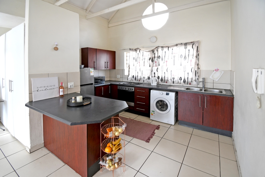 1 Bedroom Property for Sale in Ferndale Gauteng