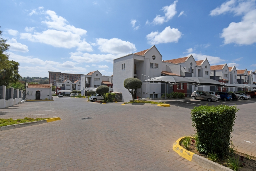 1 Bedroom Property for Sale in Ferndale Gauteng