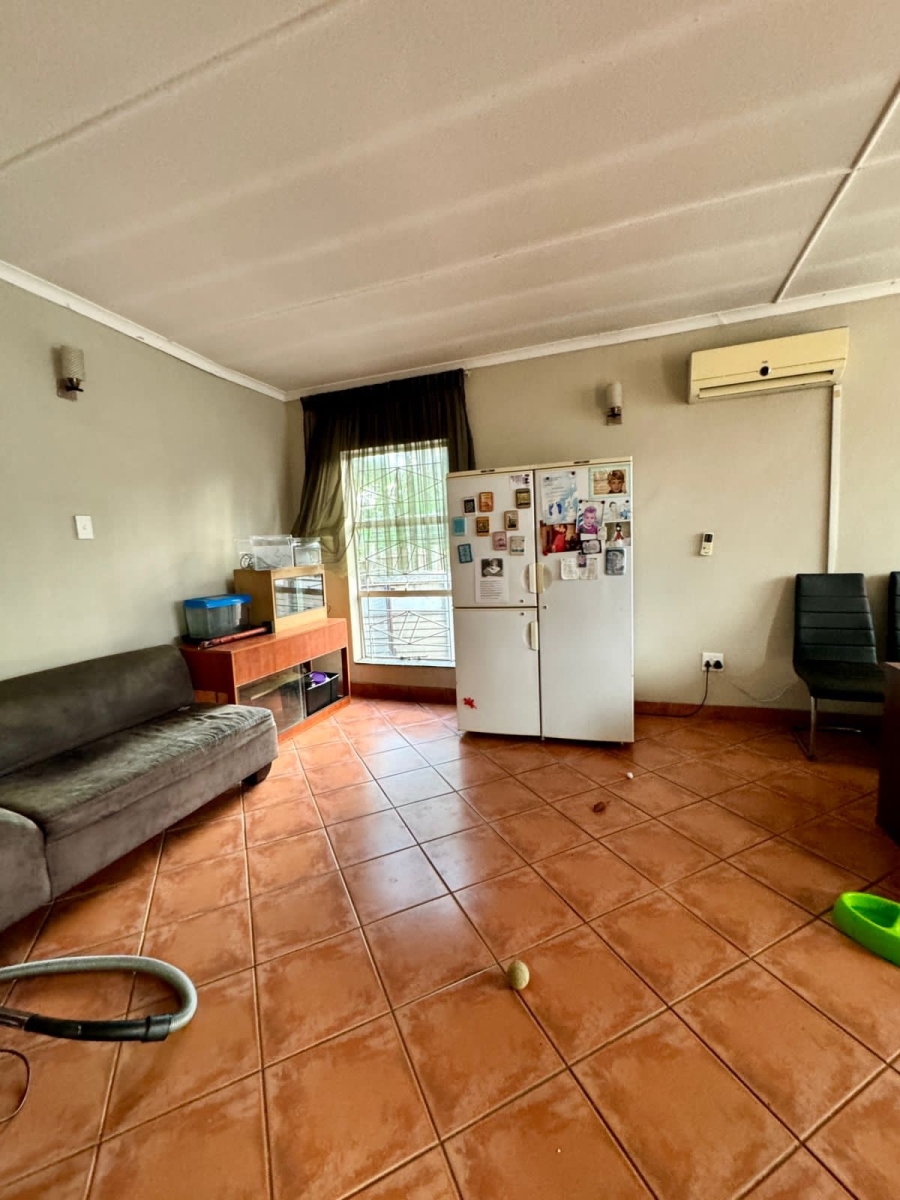 3 Bedroom Property for Sale in Vanderbijlpark SW 5 Gauteng