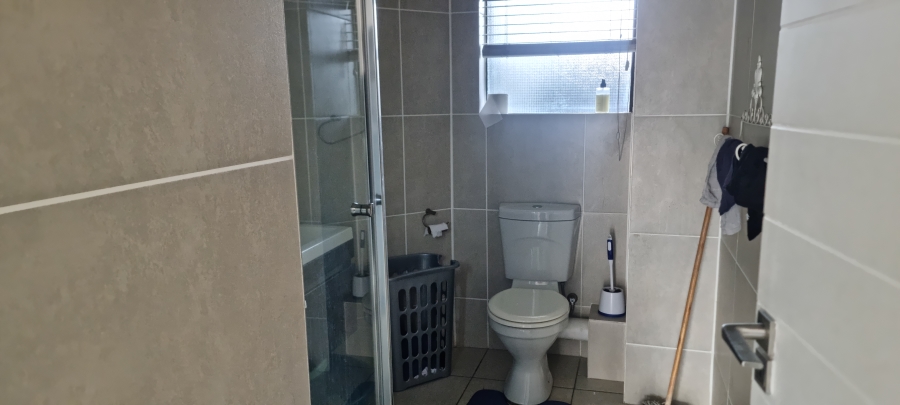 2 Bedroom Property for Sale in Olivedale Gauteng