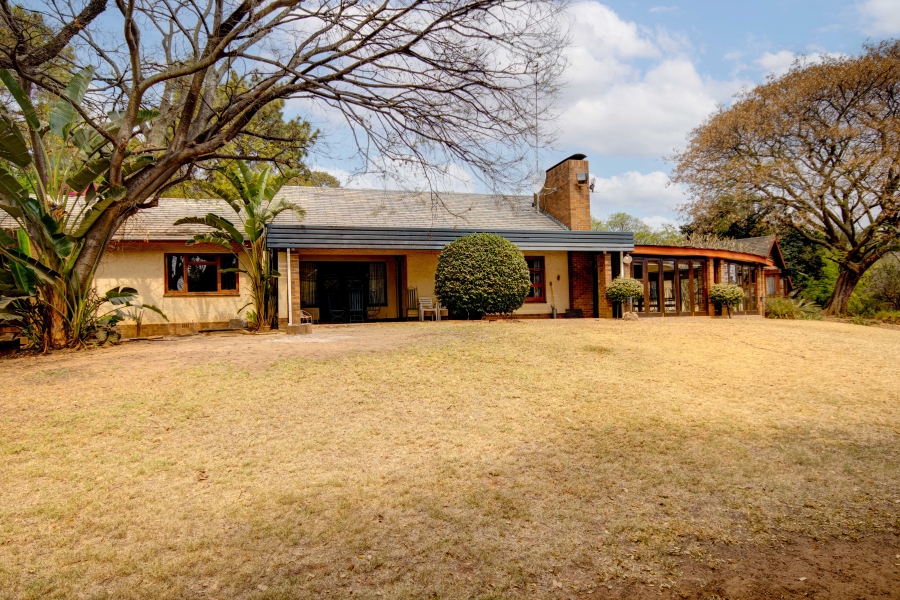 5 Bedroom Property for Sale in Bryanston Gauteng