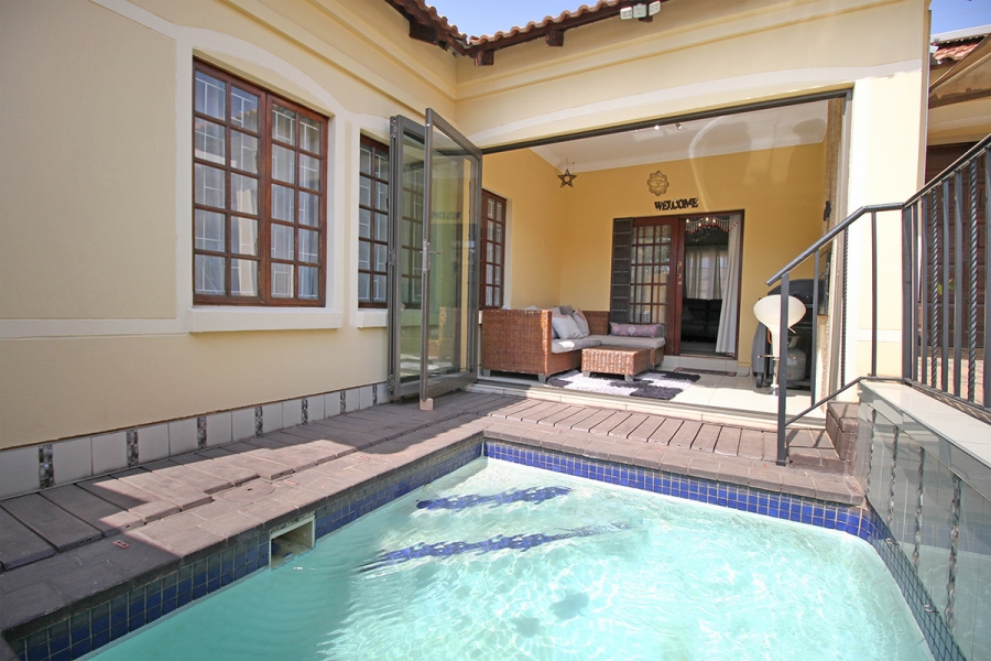 3 Bedroom Property for Sale in Broadacres Gauteng