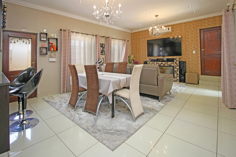 3 Bedroom Property for Sale in Broadacres Gauteng