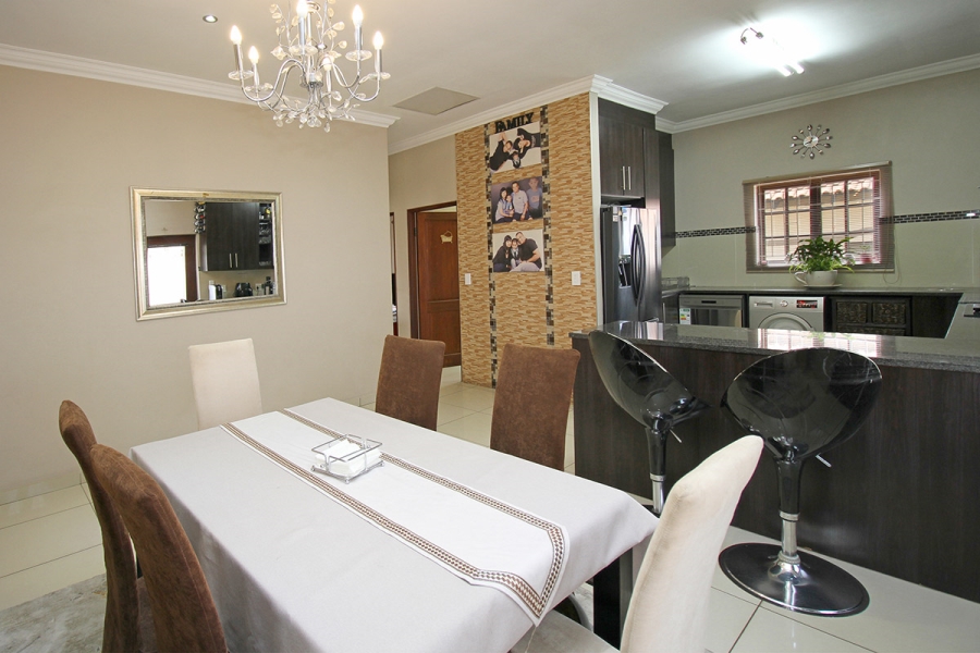 3 Bedroom Property for Sale in Broadacres Gauteng