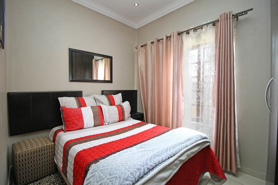 3 Bedroom Property for Sale in Broadacres Gauteng