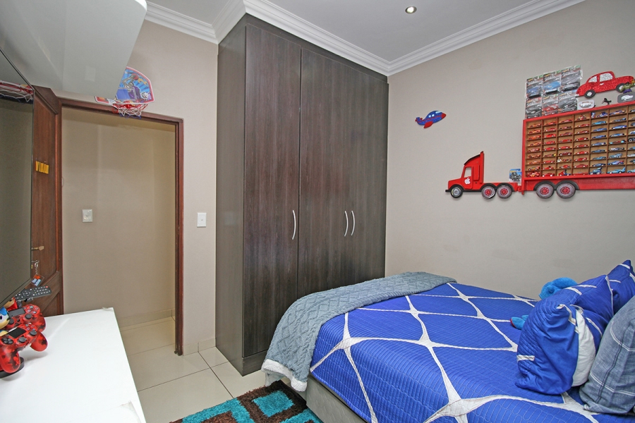 3 Bedroom Property for Sale in Broadacres Gauteng