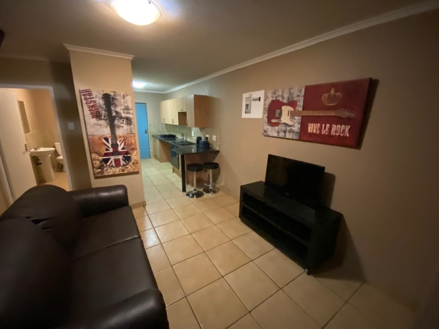 To Let 2 Bedroom Property for Rent in Castleview Gauteng