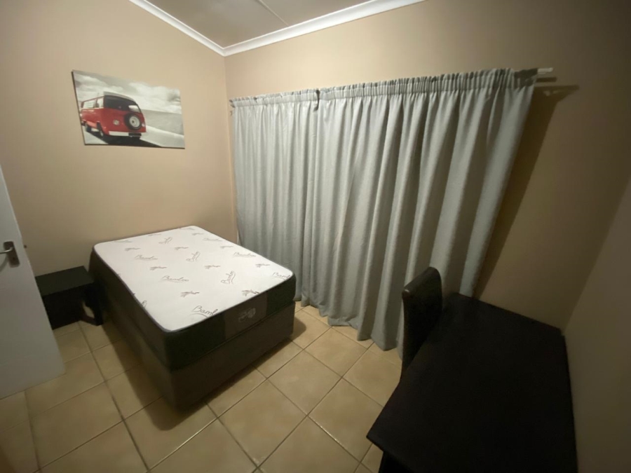 To Let 2 Bedroom Property for Rent in Castleview Gauteng