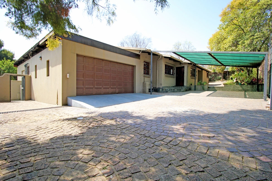 3 Bedroom Property for Sale in Strathavon Gauteng