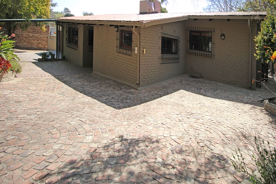 3 Bedroom Property for Sale in Strathavon Gauteng