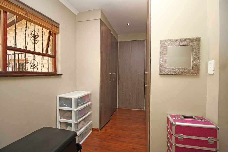 3 Bedroom Property for Sale in Strathavon Gauteng