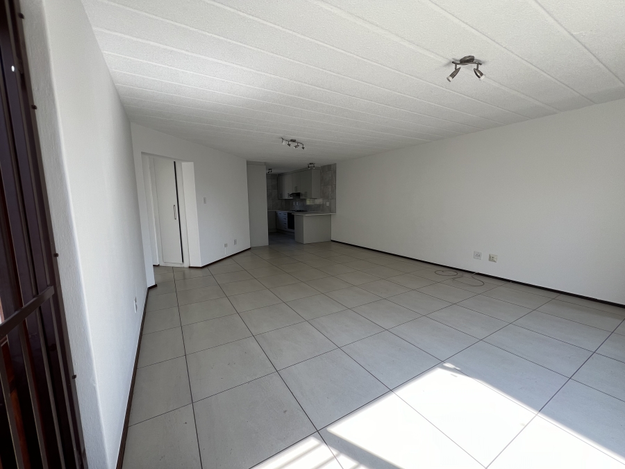 2 Bedroom Property for Sale in Morningside Manor Gauteng