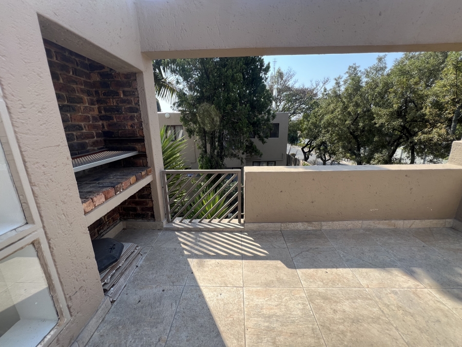 2 Bedroom Property for Sale in Morningside Manor Gauteng