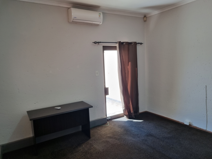 To Let commercial Property for Rent in Allens Nek Gauteng