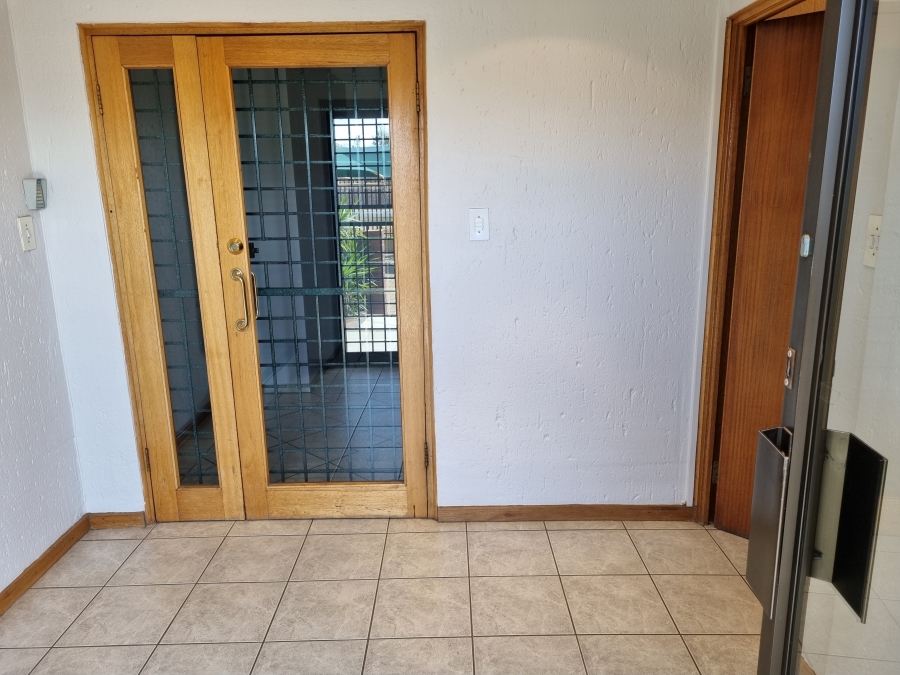 To Let commercial Property for Rent in Allens Nek Gauteng