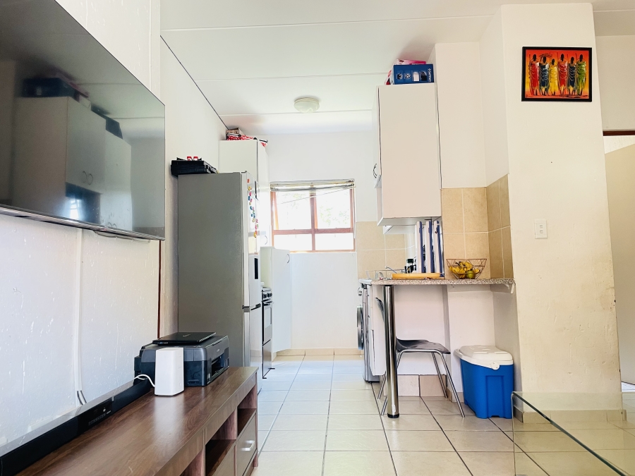 To Let 3 Bedroom Property for Rent in Amorosa Gauteng