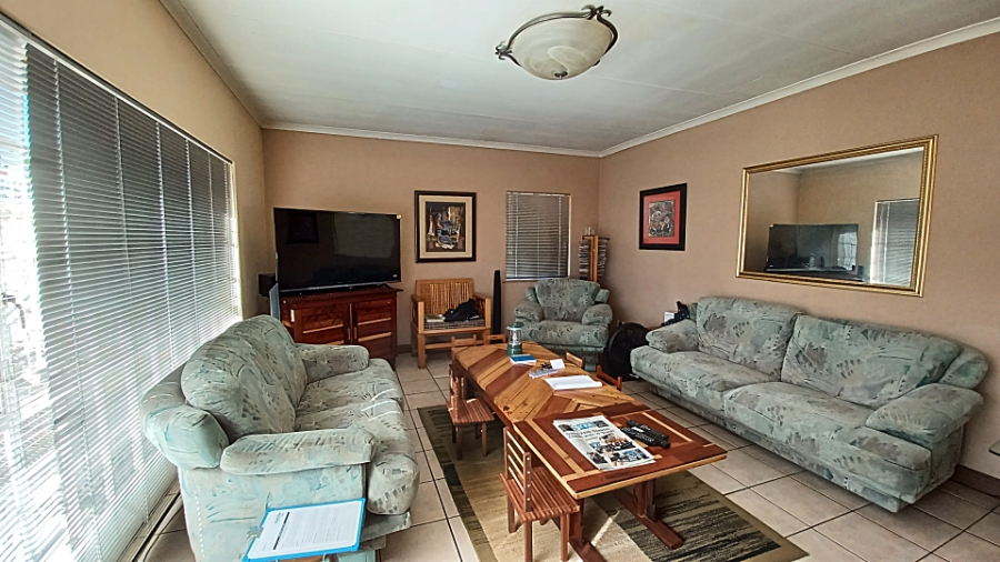 3 Bedroom Property for Sale in Vanderbijlpark SE 6 Gauteng