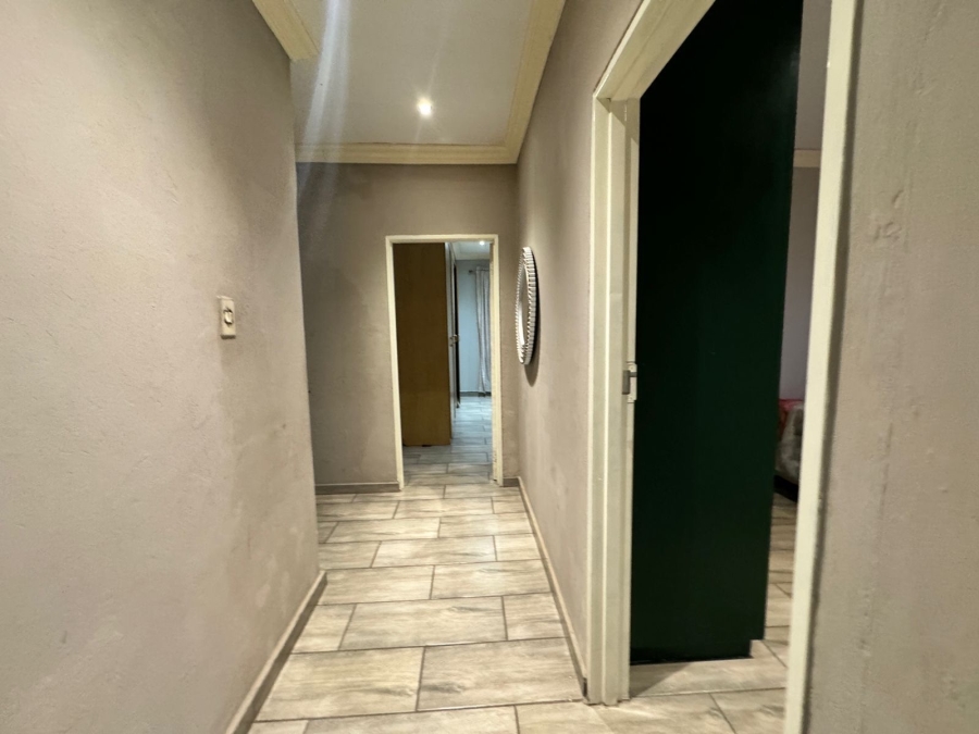 3 Bedroom Property for Sale in Vanderbijlpark CW 5 Gauteng