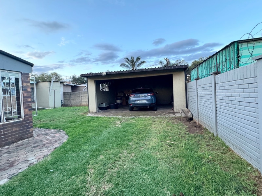 3 Bedroom Property for Sale in Vanderbijlpark CW 5 Gauteng