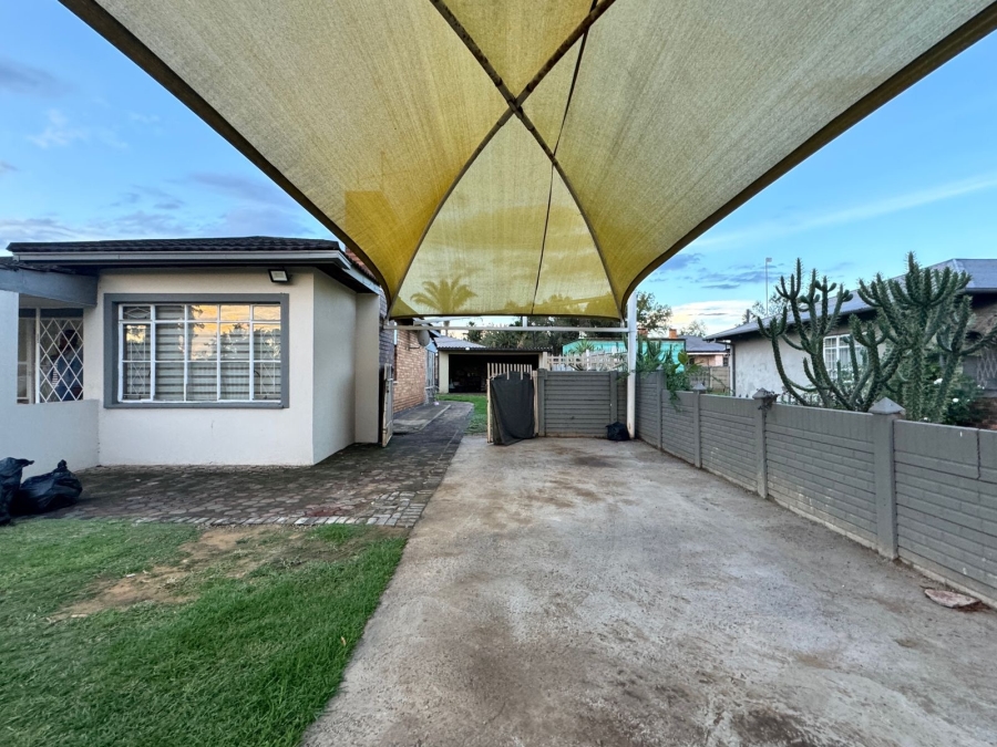 3 Bedroom Property for Sale in Vanderbijlpark CW 5 Gauteng