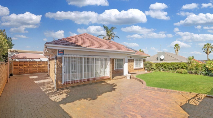 3 Bedroom Property for Sale in Dania Park Gauteng