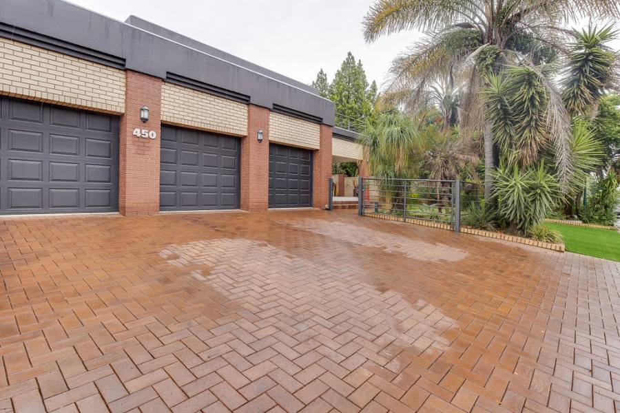 To Let 4 Bedroom Property for Rent in Featherbrooke Estate Gauteng