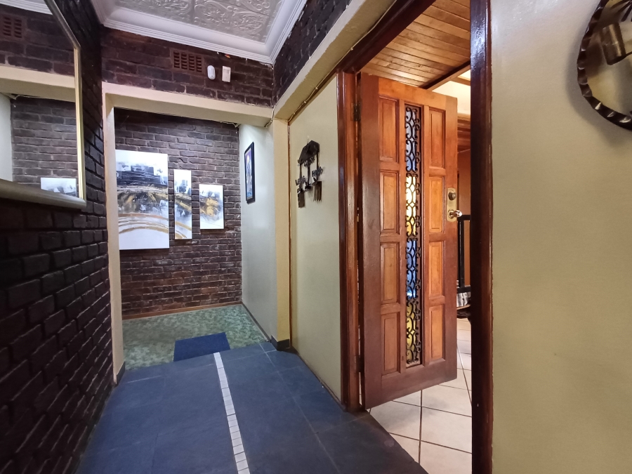 6 Bedroom Property for Sale in Dan Pienaarville Gauteng