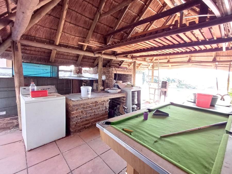 6 Bedroom Property for Sale in Dan Pienaarville Gauteng