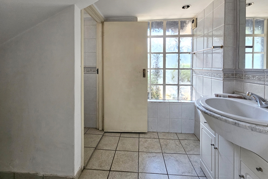 To Let 4 Bedroom Property for Rent in The Gardens Gauteng