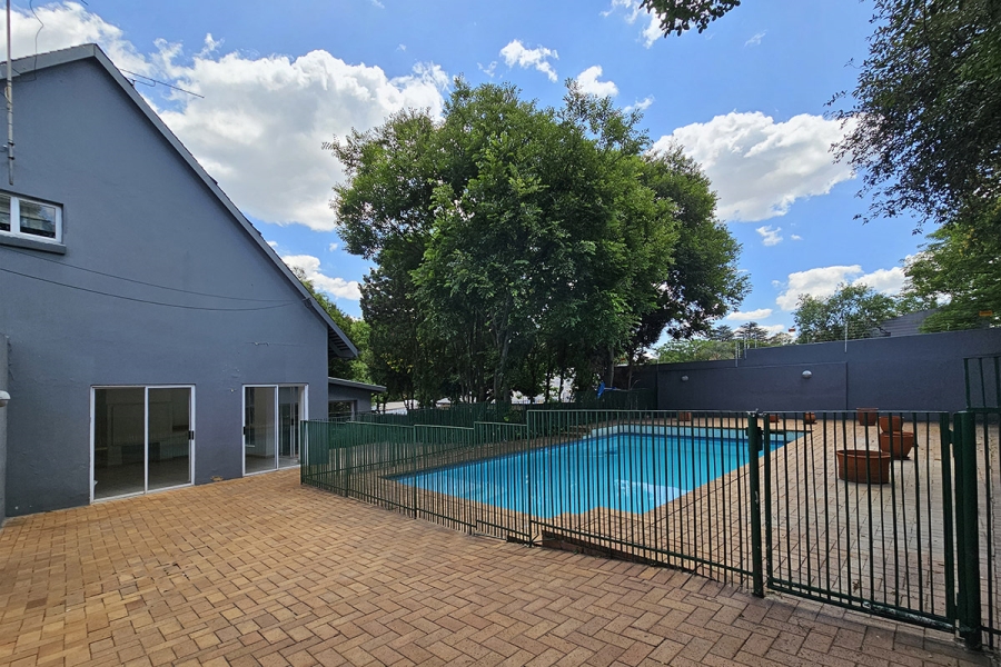 To Let 4 Bedroom Property for Rent in The Gardens Gauteng