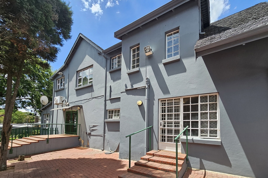 To Let 4 Bedroom Property for Rent in The Gardens Gauteng