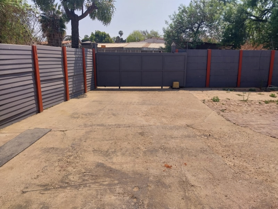 2 Bedroom Property for Sale in Danville Gauteng