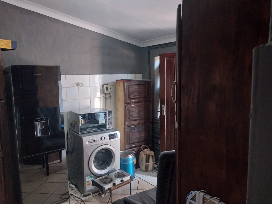 2 Bedroom Property for Sale in Danville Gauteng