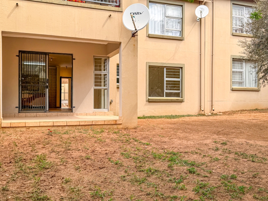 2 Bedroom Property for Sale in Leeuwenhof Estate Gauteng