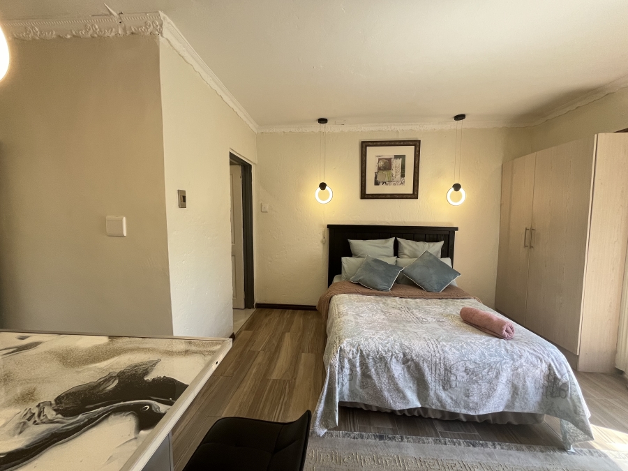 To Let 1 Bedroom Property for Rent in Buccleuch Gauteng