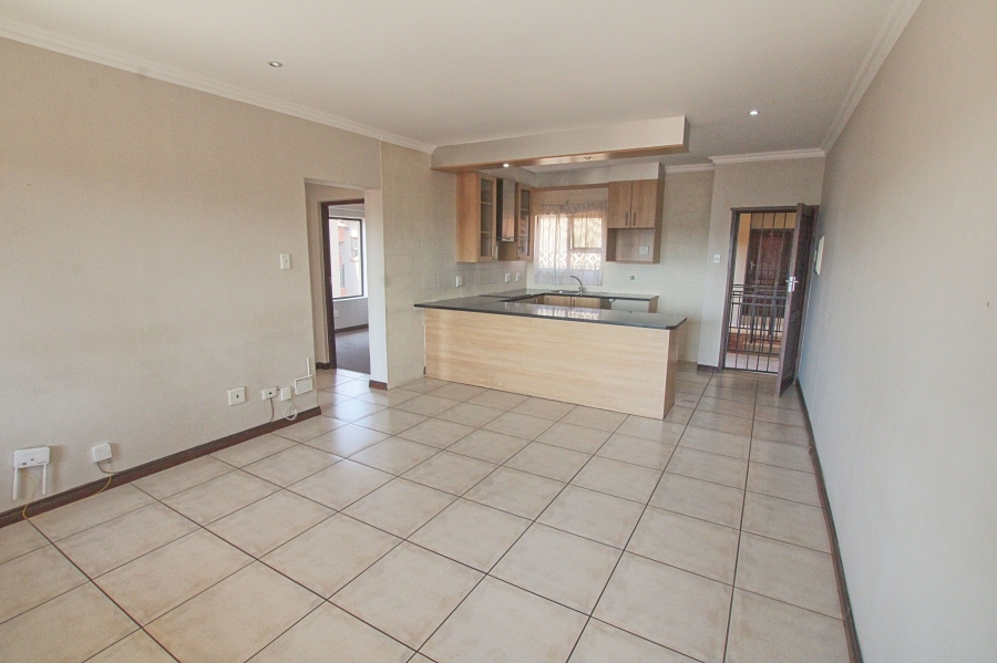 To Let 2 Bedroom Property for Rent in Wilro Park Gauteng